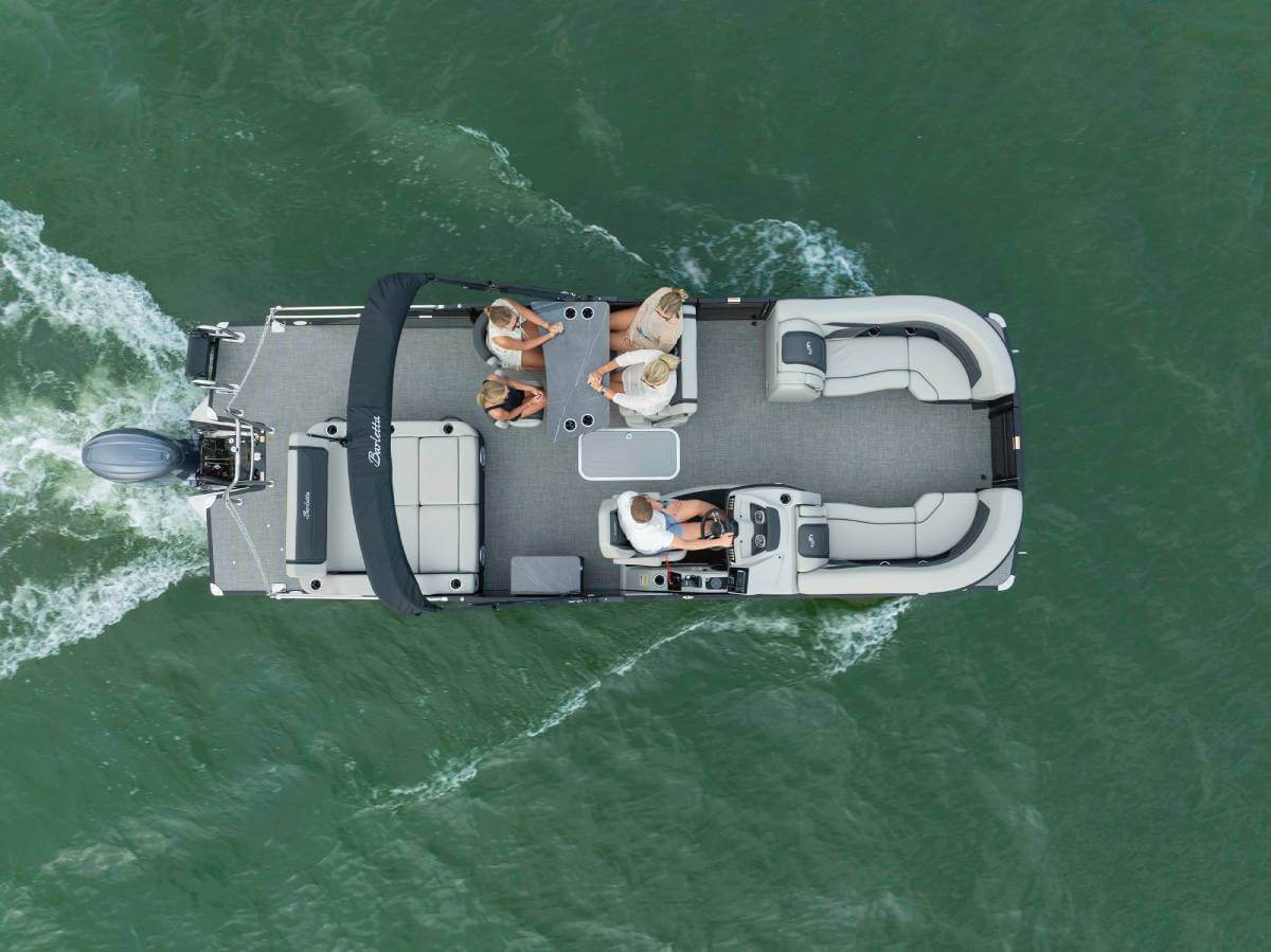 Cabrio Ultra Entertainer marketing photo