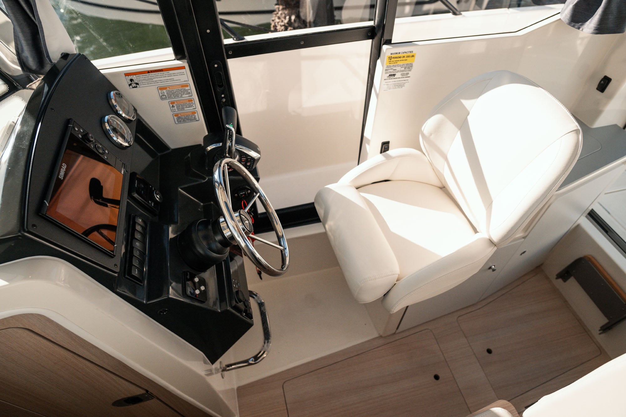 T23 Pilothouse marketing photo