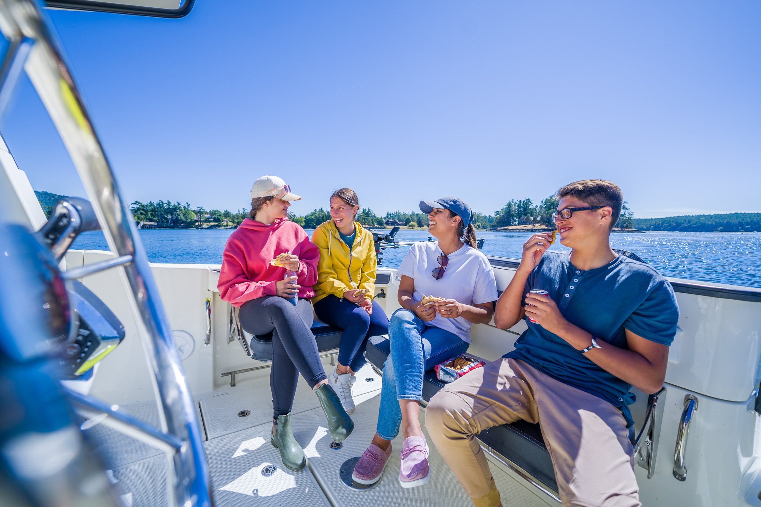 T25 Pilothouse marketing photo