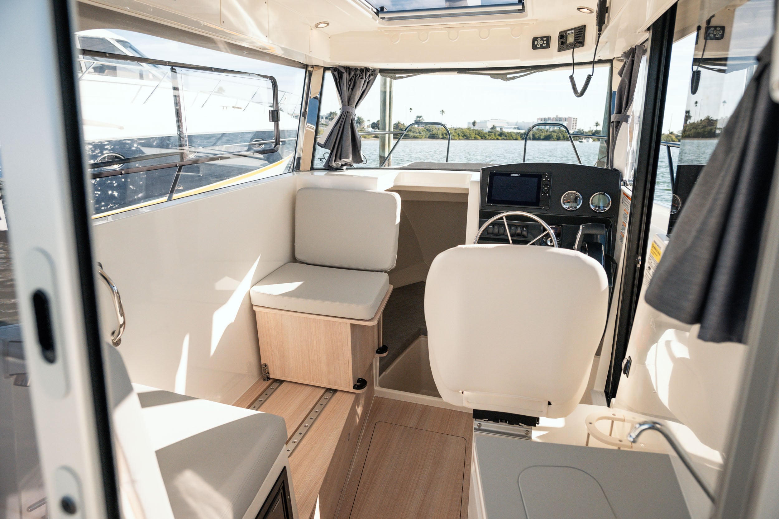 T25 Pilothouse marketing photo