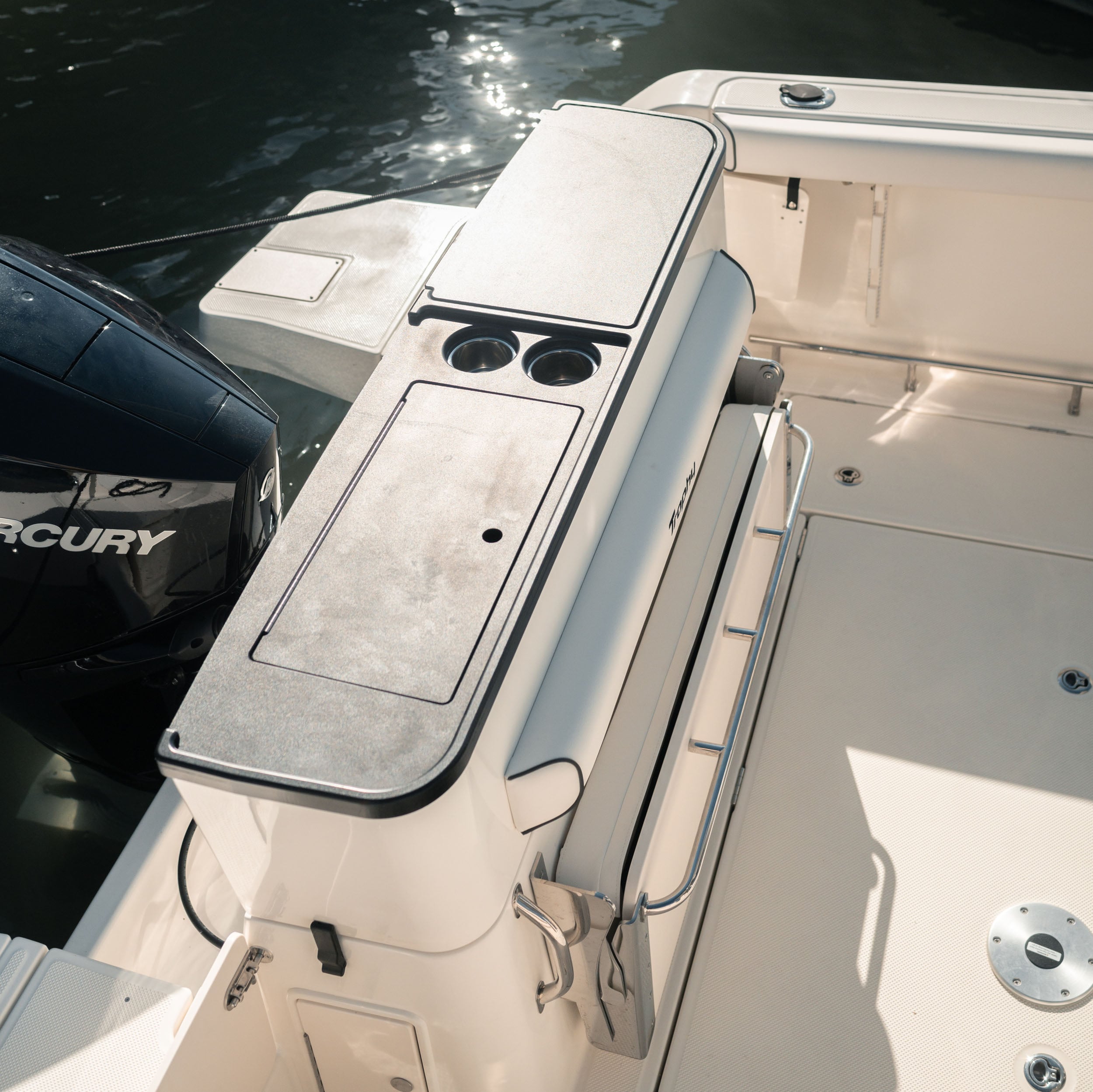 T25 Pilothouse marketing photo