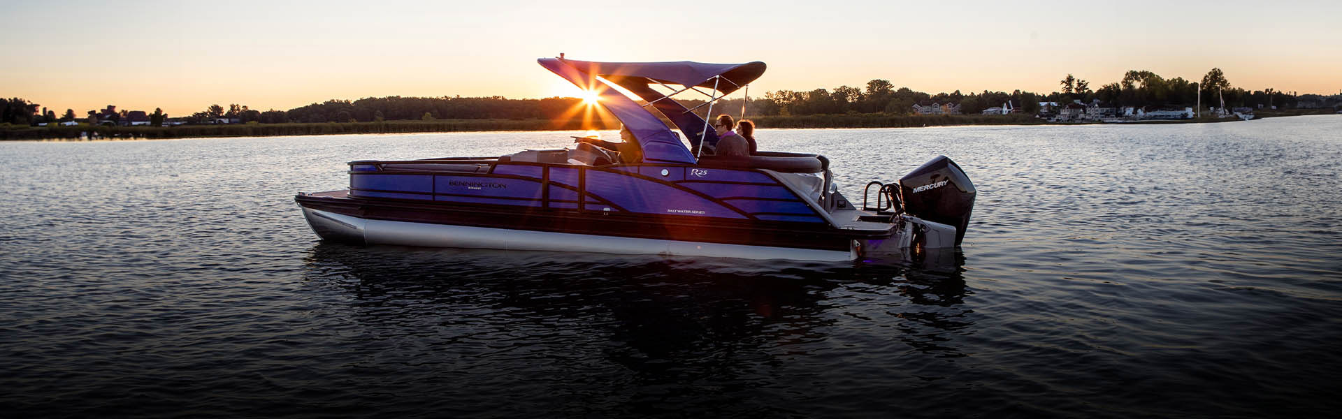 R Bowrider Line marketing photo
