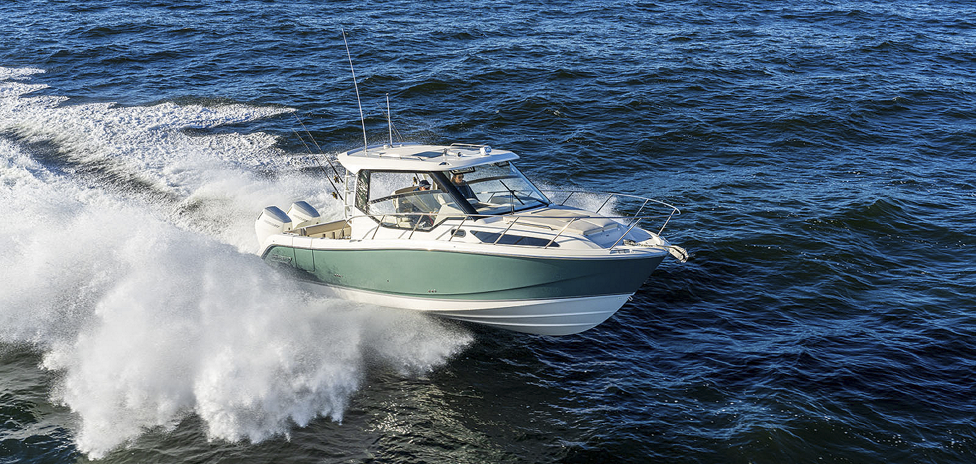 325 Conquest marketing photo