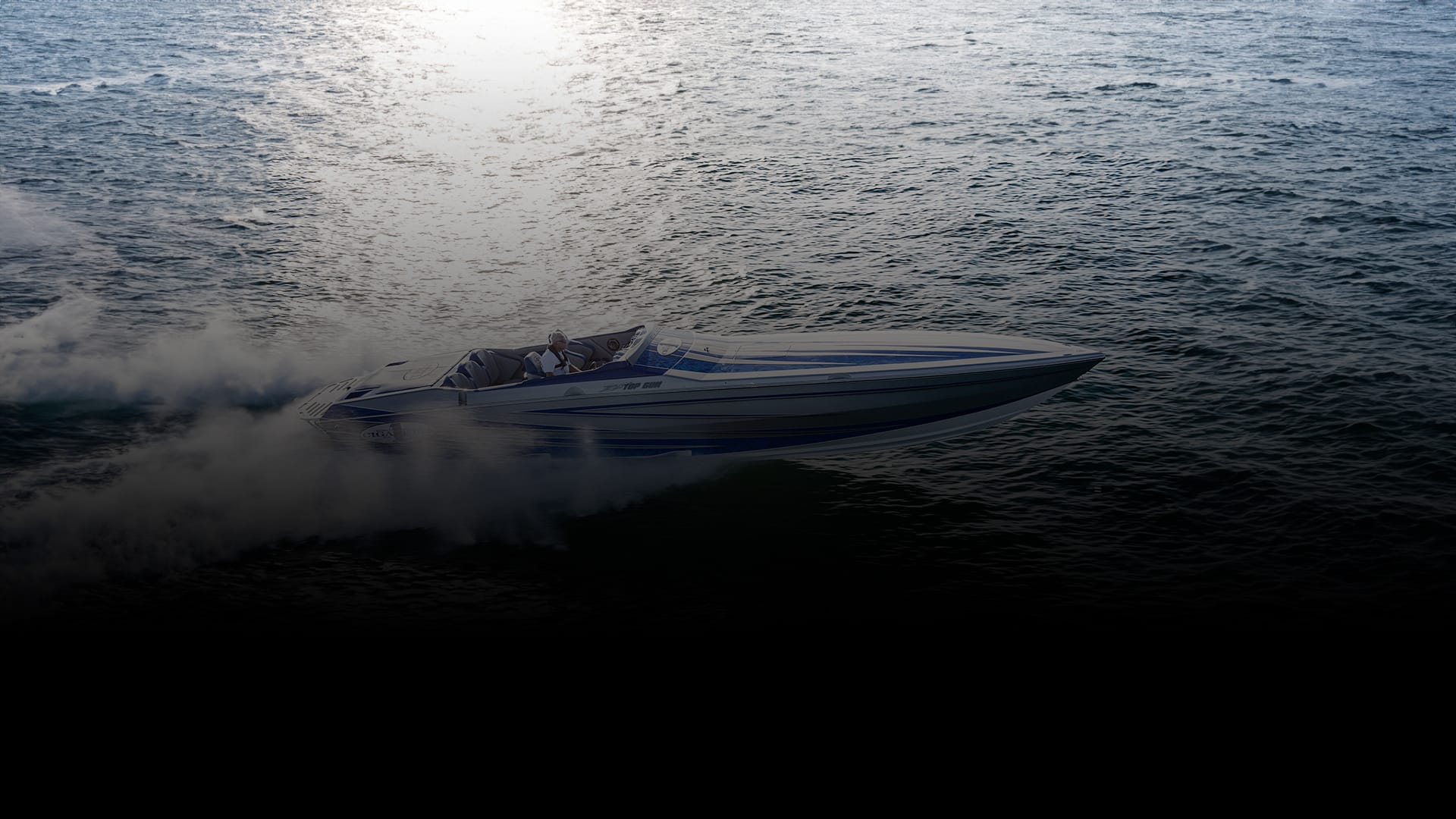 38′ Top Gun marketing photo