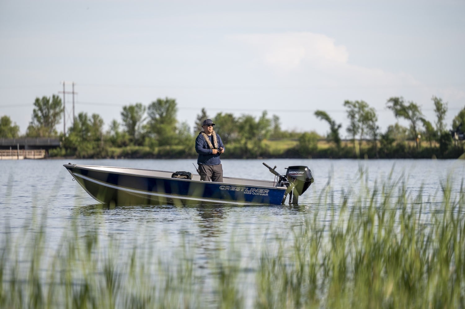 Crestliner 1469 Outreach