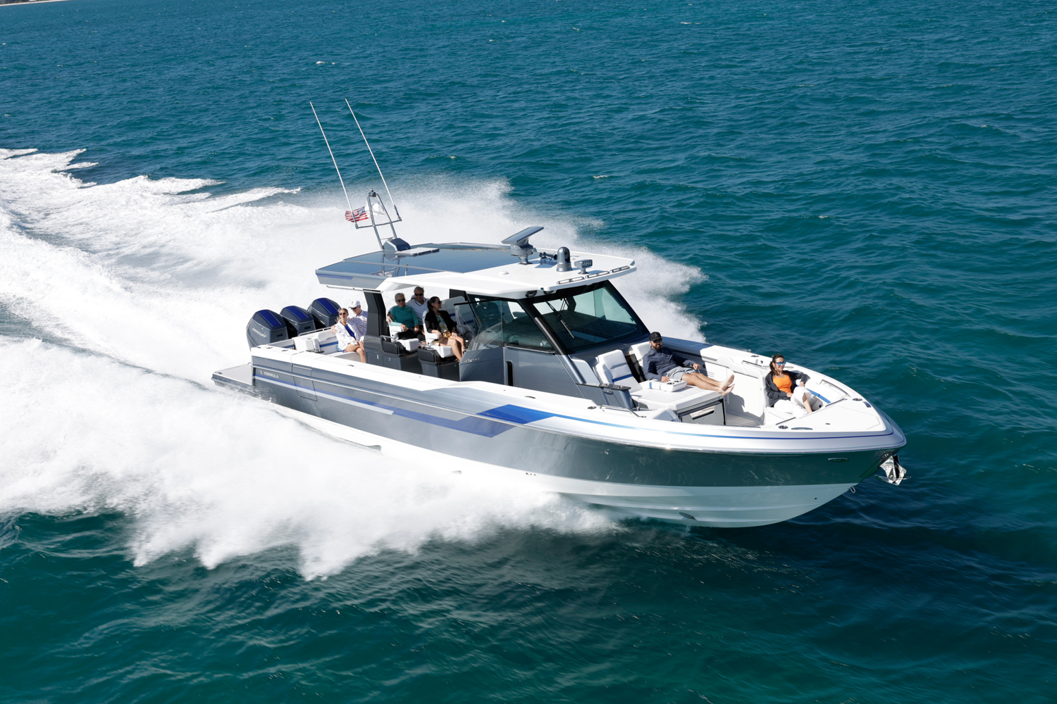 457 Center Console Sport marketing photo