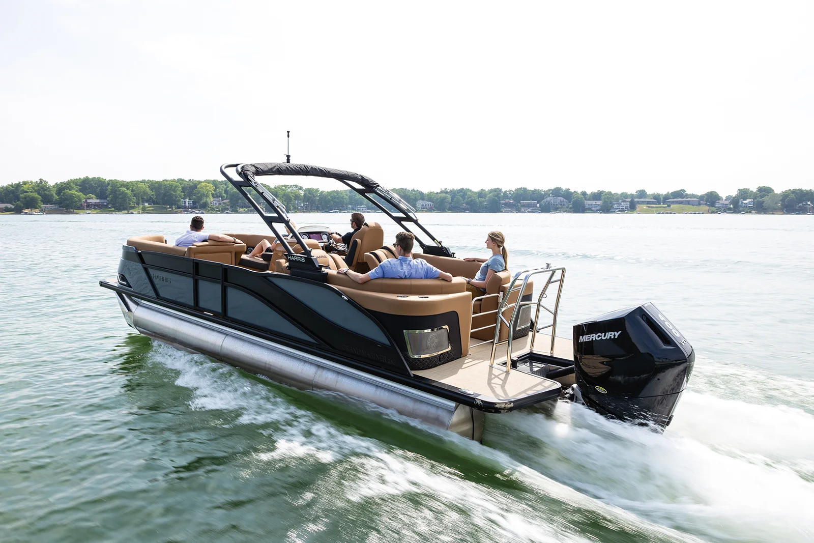 GRAND MARINER 230 marketing photo
