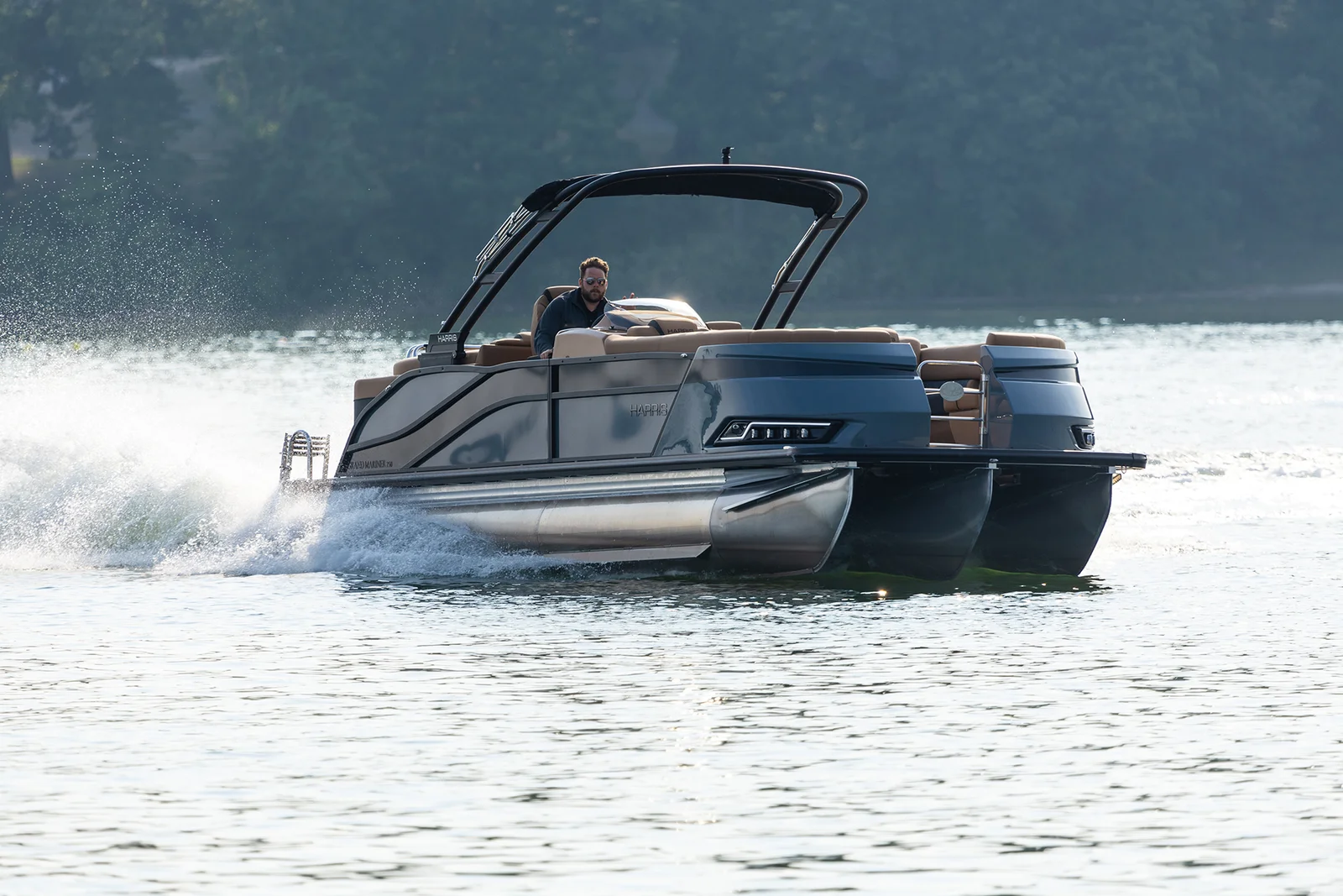 GRAND MARINER 250 marketing photo