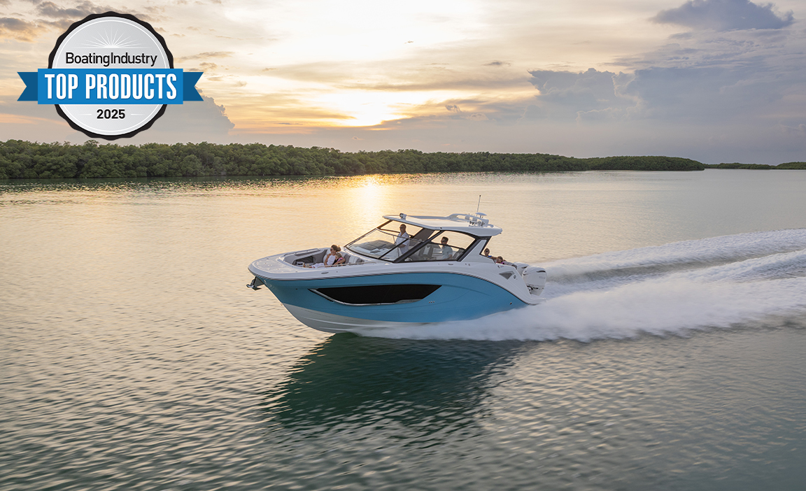 SunDeck 3200 Outboard marketing photo