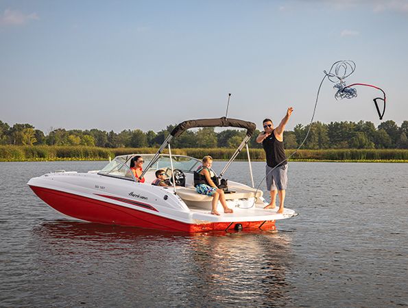 SunDeck IO - Sterndrive marketing photo