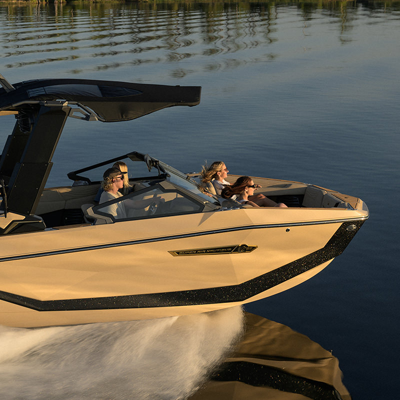 Super Air Nautique G23 marketing photo