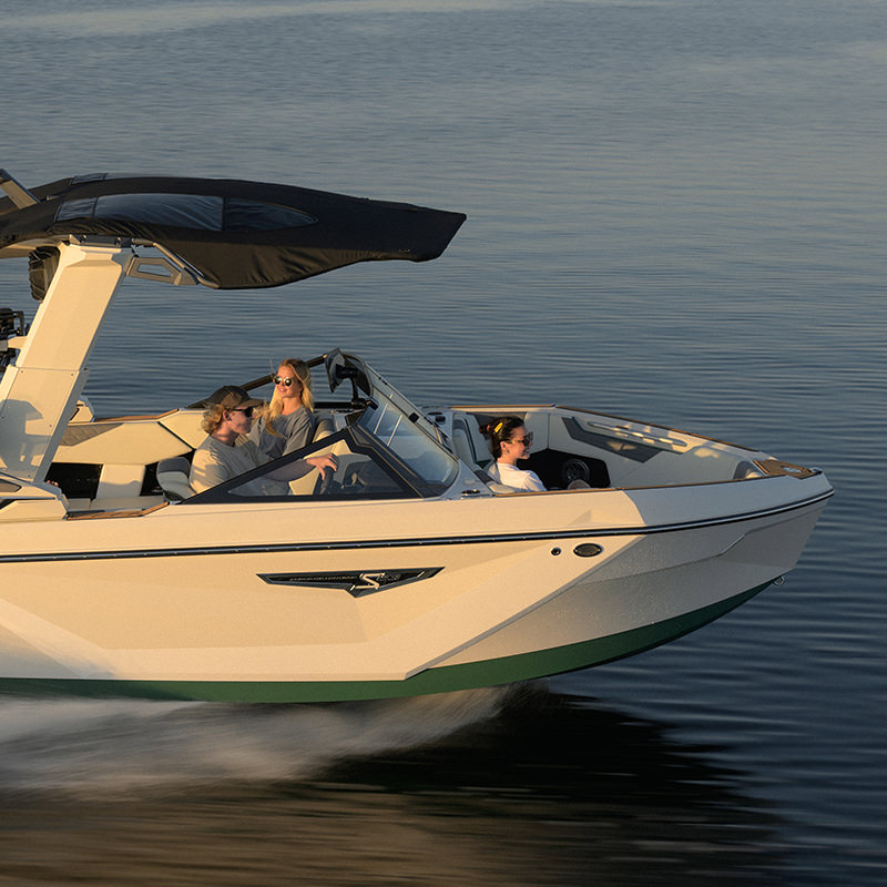 Super Air Nautique S23 marketing photo