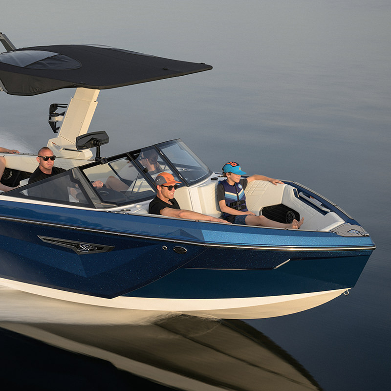 Super Air Nautique S25 marketing photo
