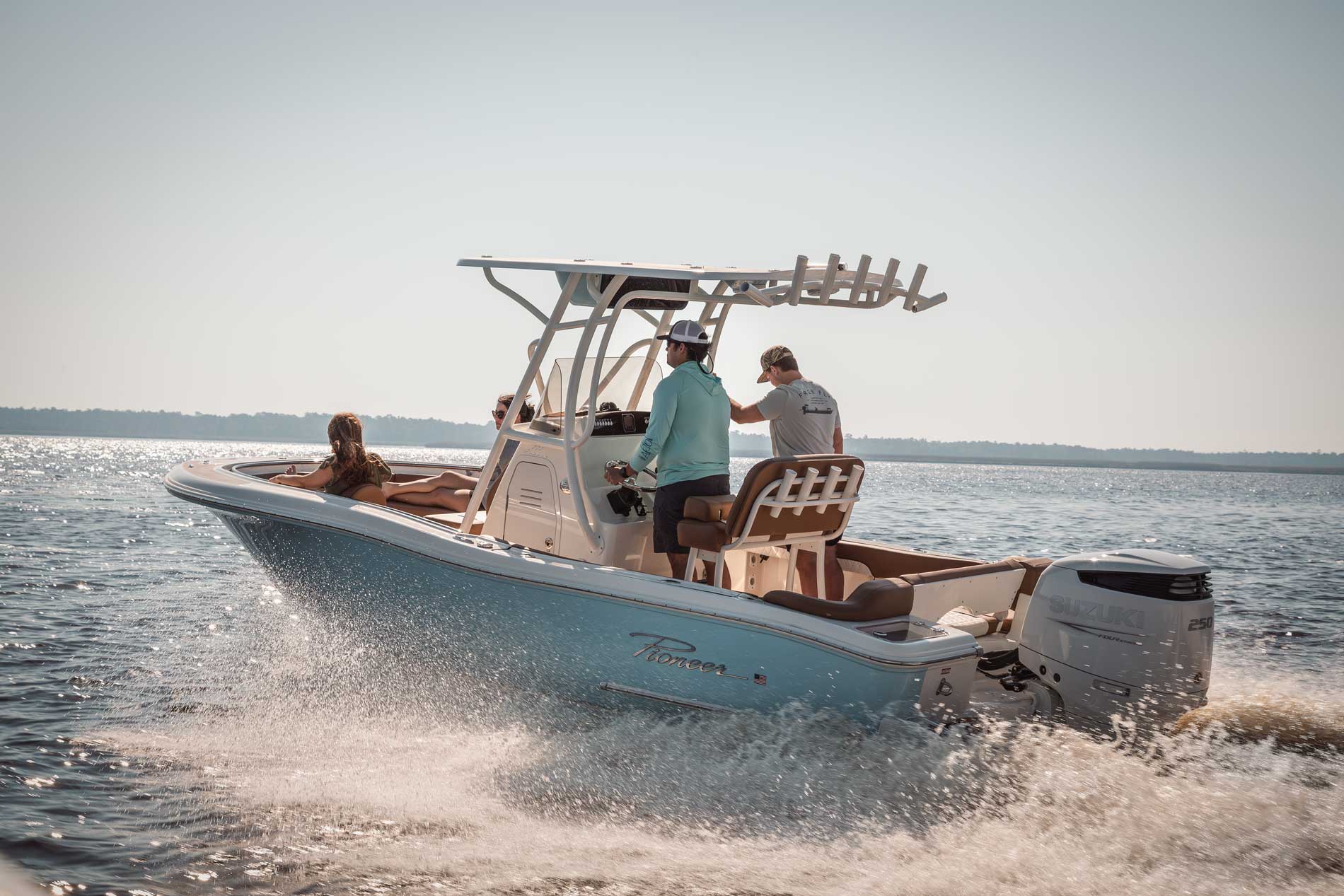 Islander 222 marketing photo