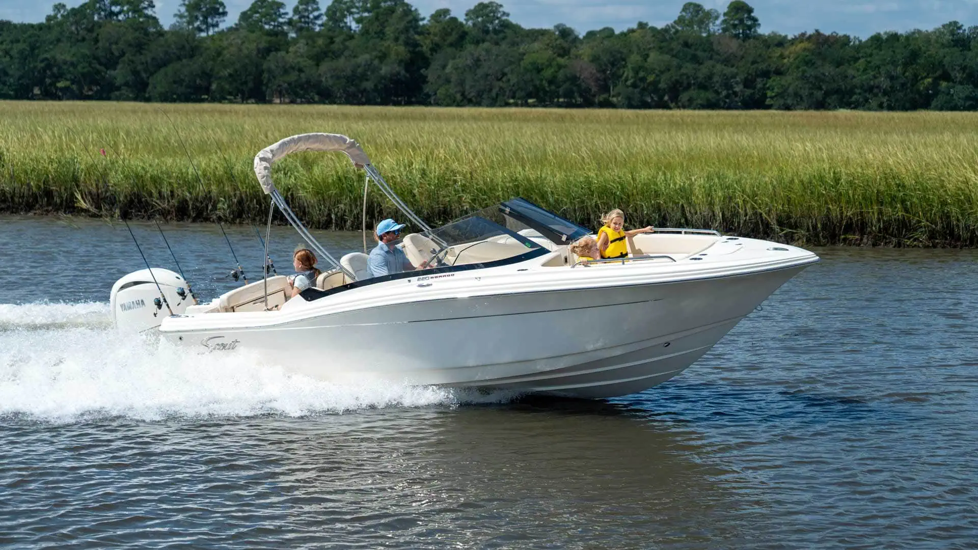 220 Dorado marketing photo