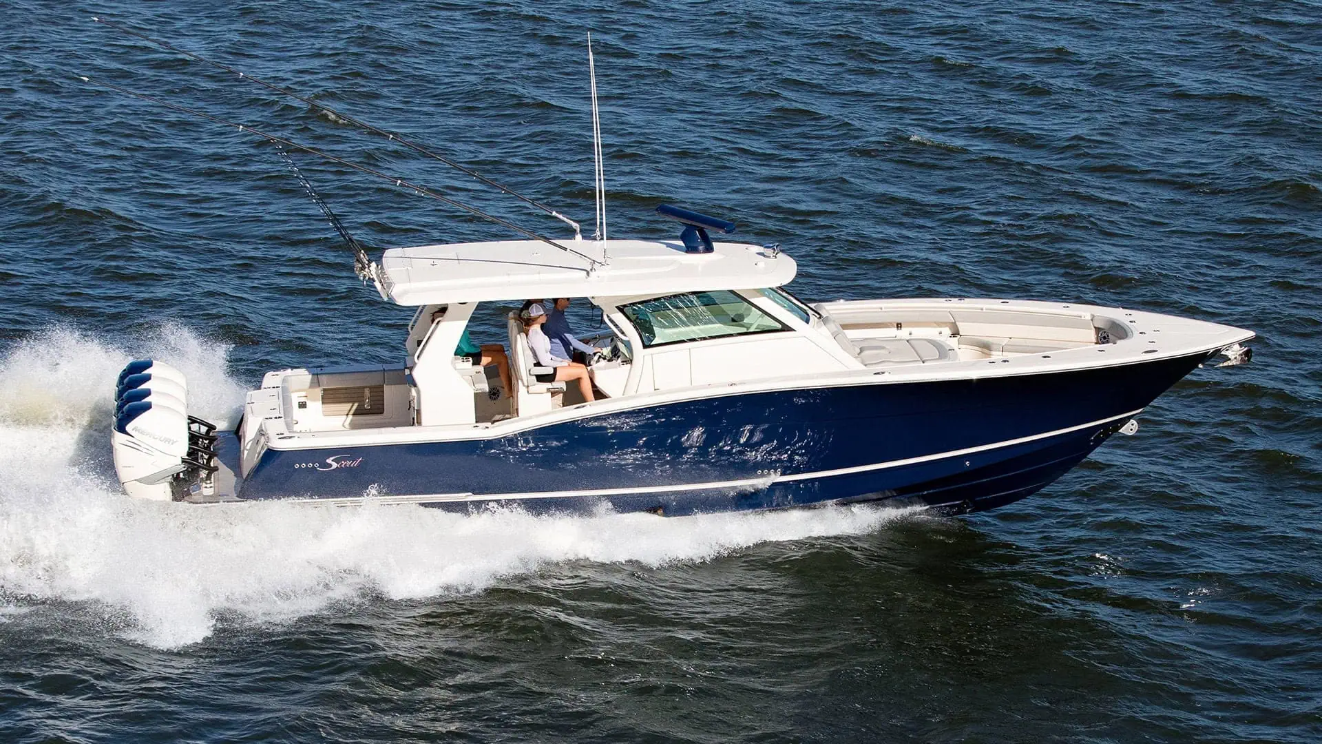 425 LXF marketing photo