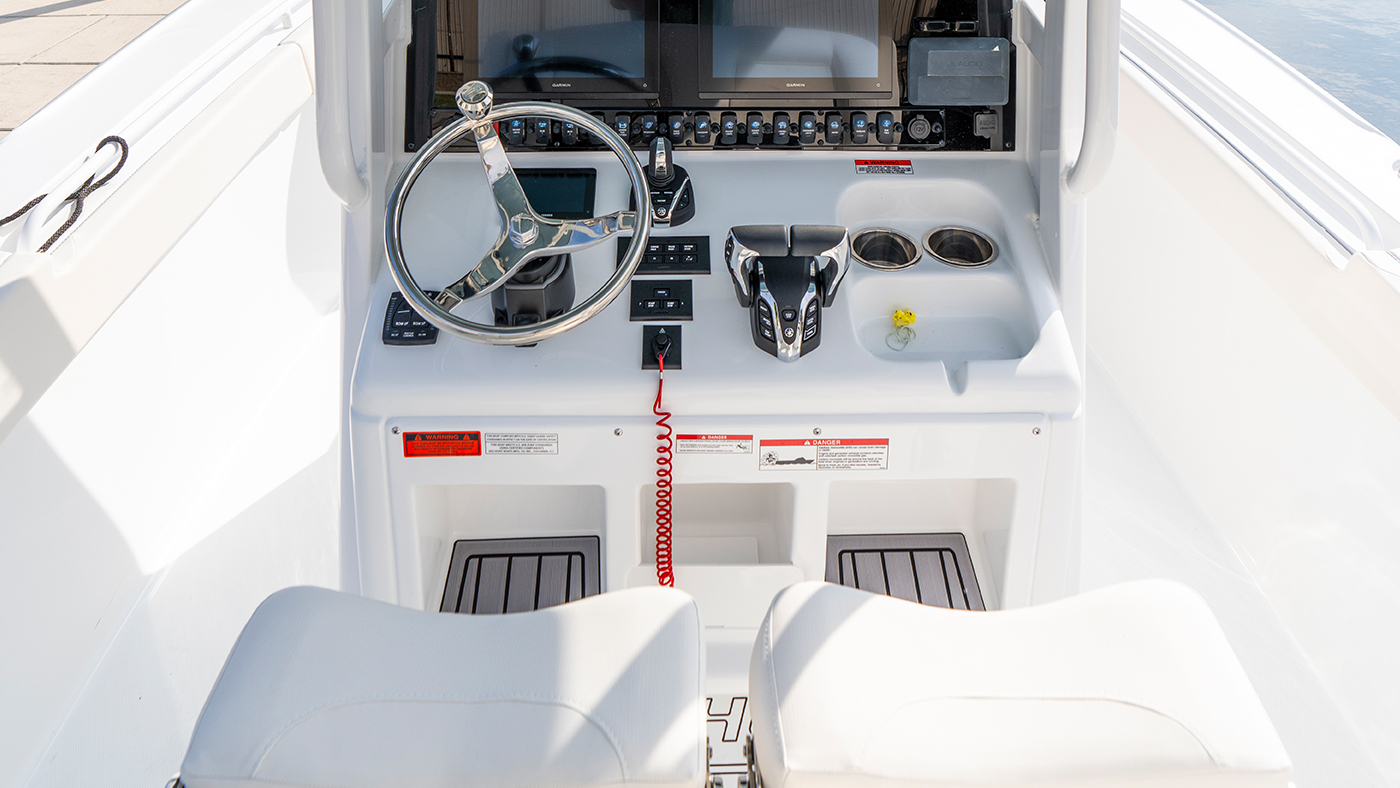 ULTRA 275SE marketing photo