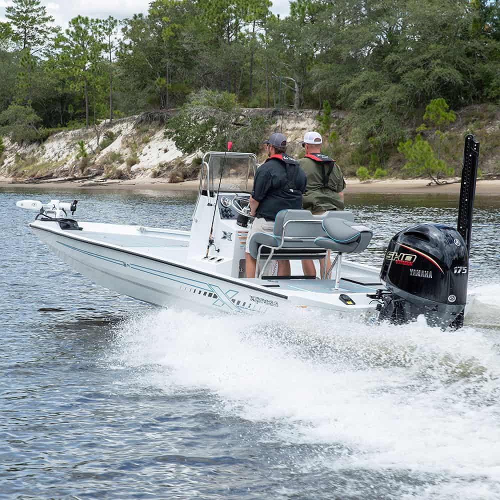 HYPER-LIFT H210 BAY & H190 BAY marketing photo